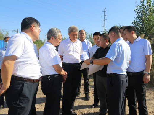 山東省路橋集團(tuán)、山東高速德州發(fā)展有限公司到交投集團(tuán)實地考察并簽訂合作協(xié)